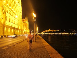 At night along the Danube in Budapest